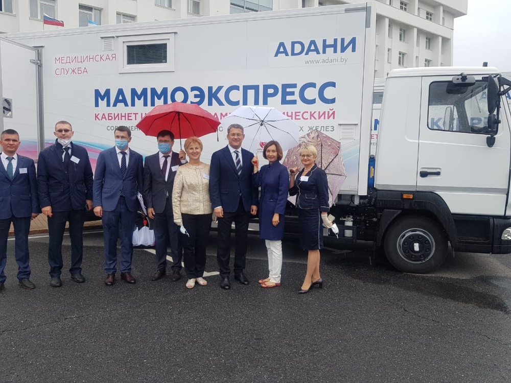Новый автомобиль для нашей поликлиники